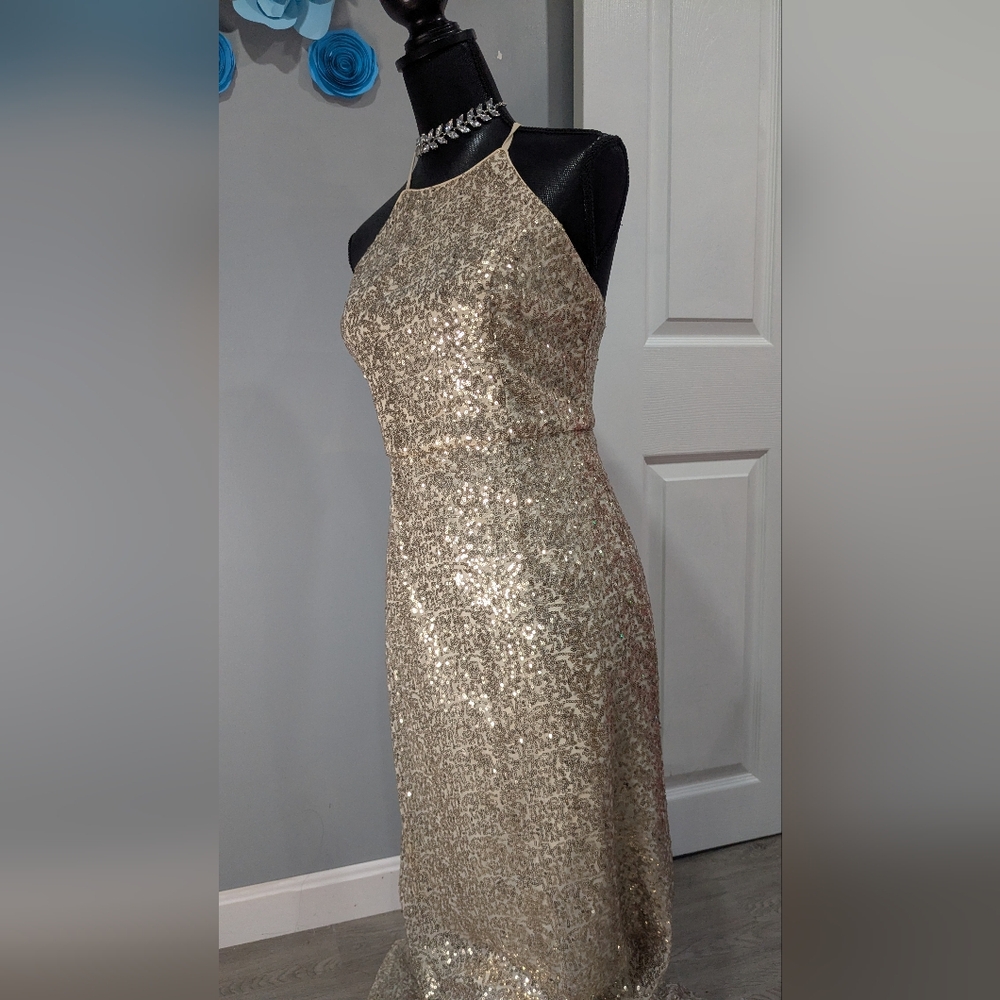 David's Bridal Elegant Gold Sequin Evening Gown - Picture 4 of 6